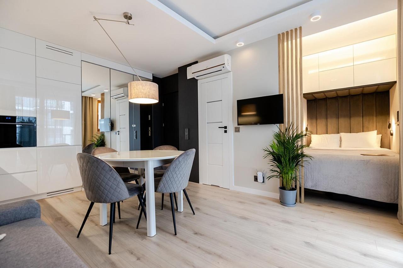 Apartment Wola, Wi-Fi, Smart Lock, Air Condition Варшава Экстерьер фото